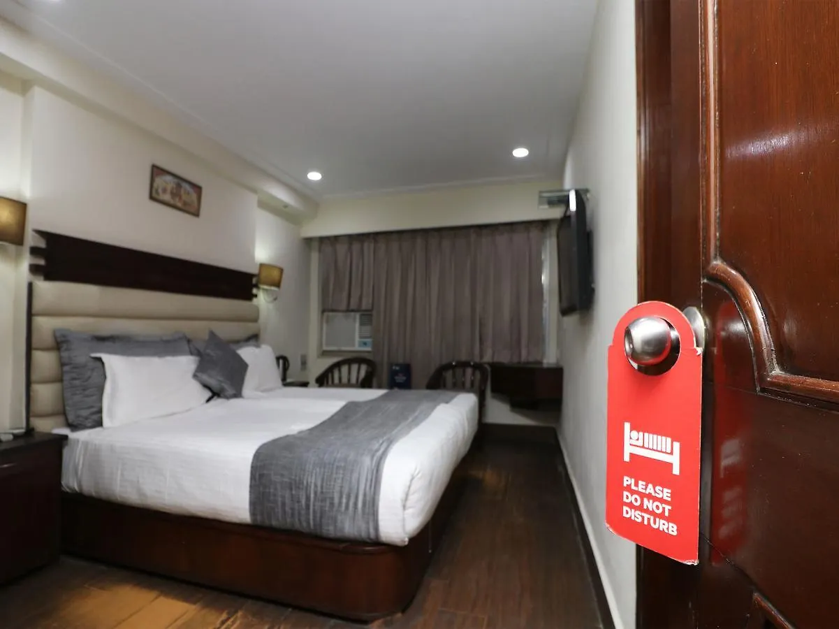 Oyo 11647 Hotel Metro Агра