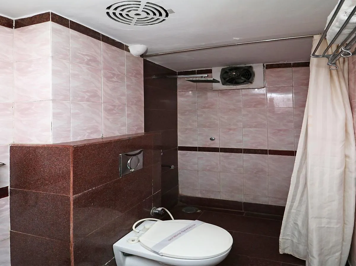 Oyo 11647 Hotel Metro Агра 2*,  Индия