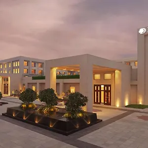 Doubletree By Hilton Agra Отель