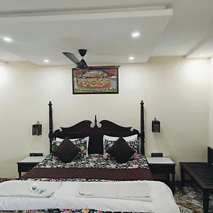 Hotel Tourist Agra, Agra (Uttar Pradesh)