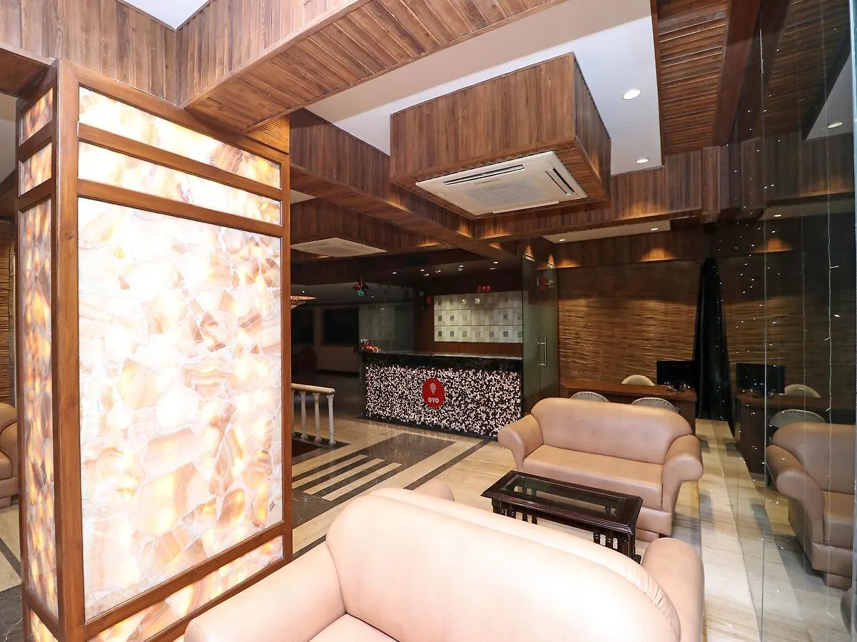 Oyo 11647 Hotel Metro Agra