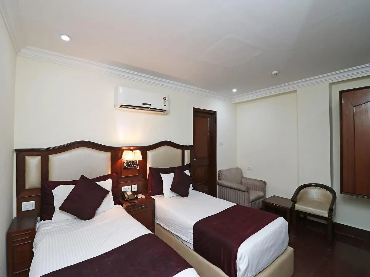 Oyo 11647 Hotel Metro Agra  India