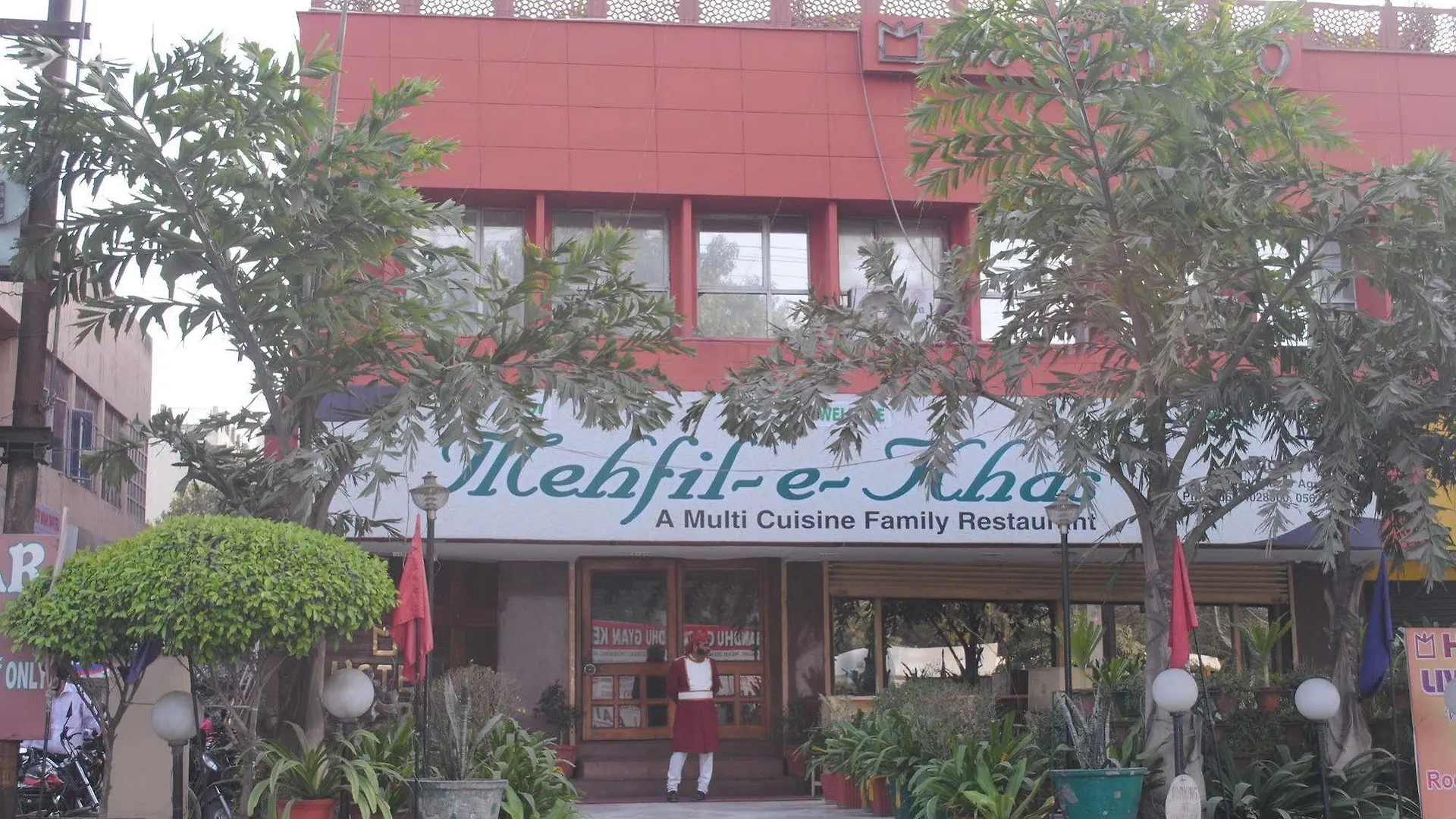 Oyo 11647 Hotel Metro Agra  India